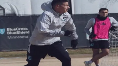 詹姆斯谈东契奇转会：无亲身经历，不便感同身受评价